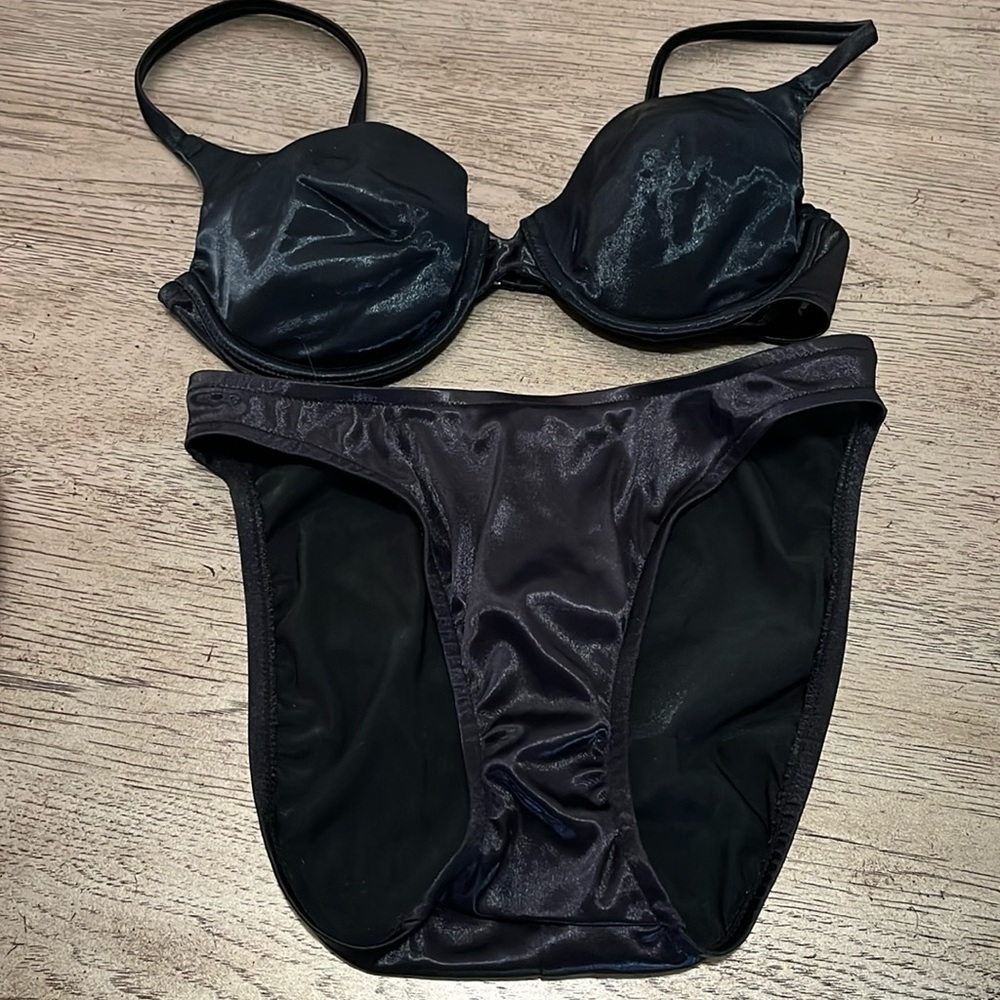 VS Binkini